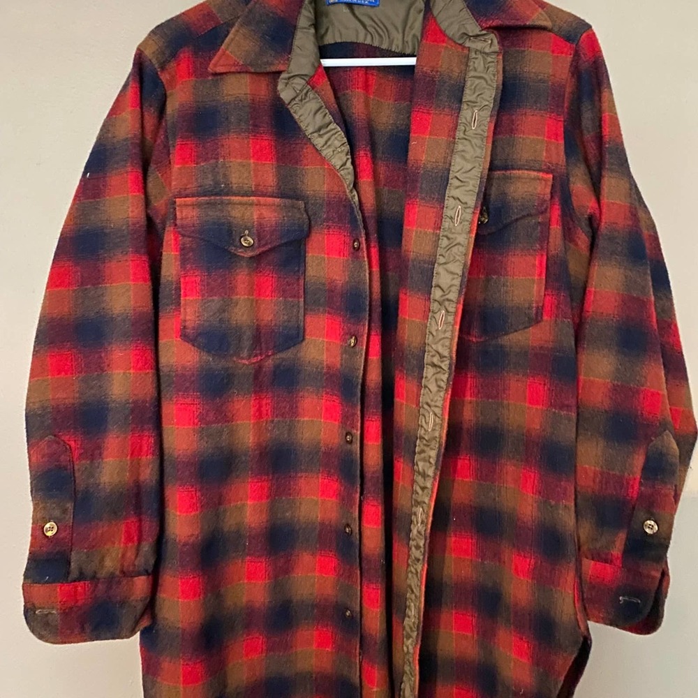 Women’s L (fits like a M) Pendleton Wool Button Up